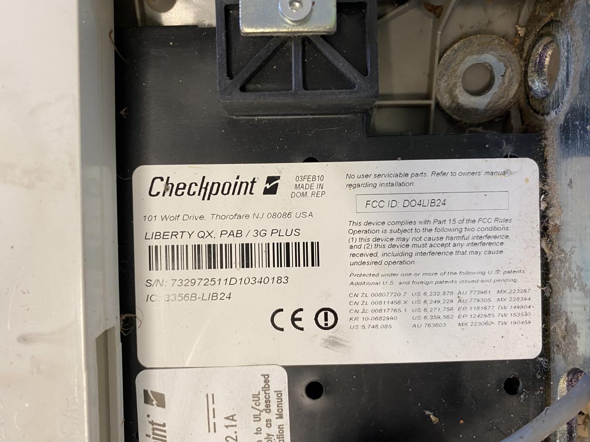 Áruvédelmi kapu Checkpoint Liberty QX – termékfotó bal oldalról