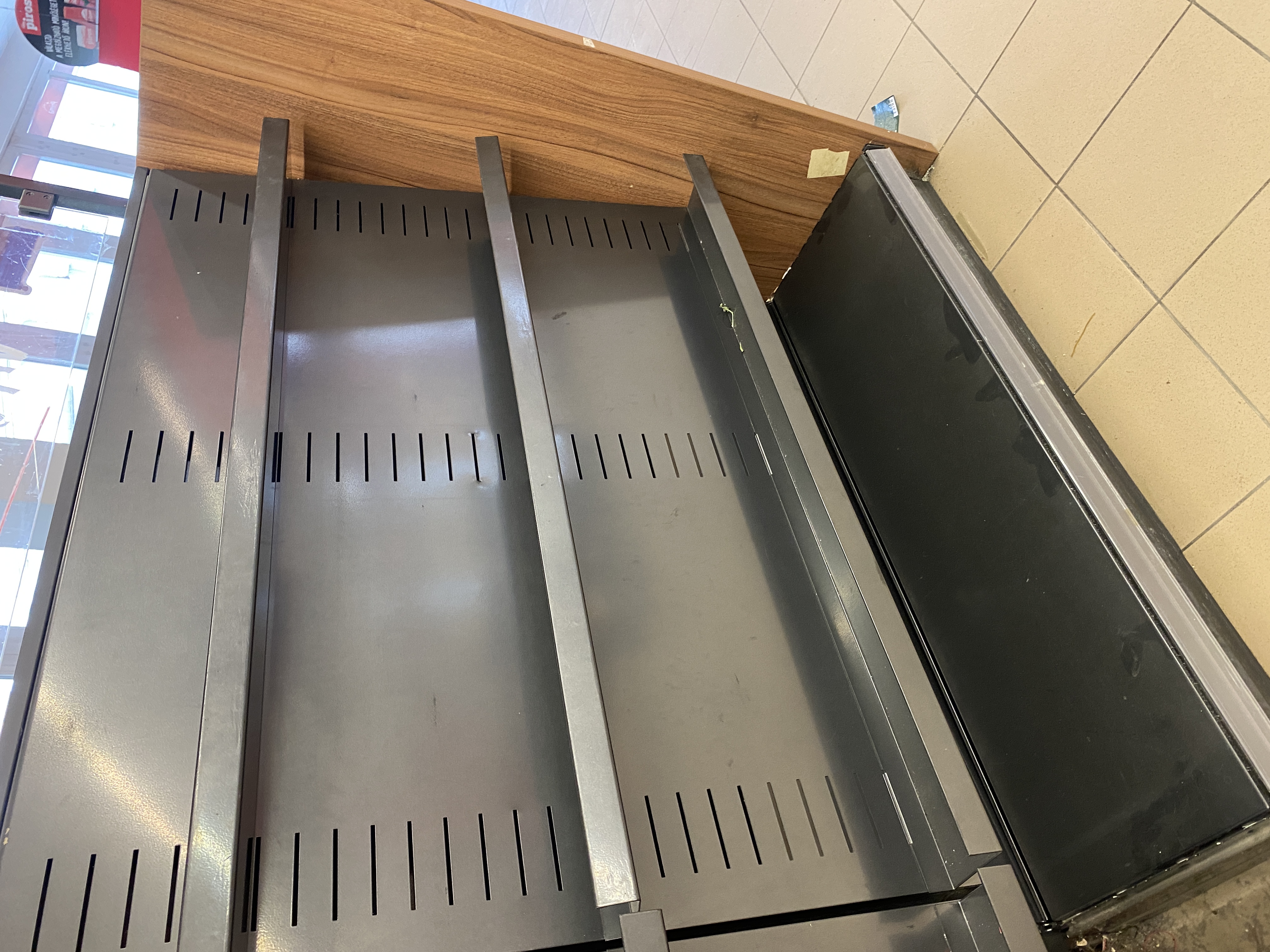 Újságos állvány TEGO