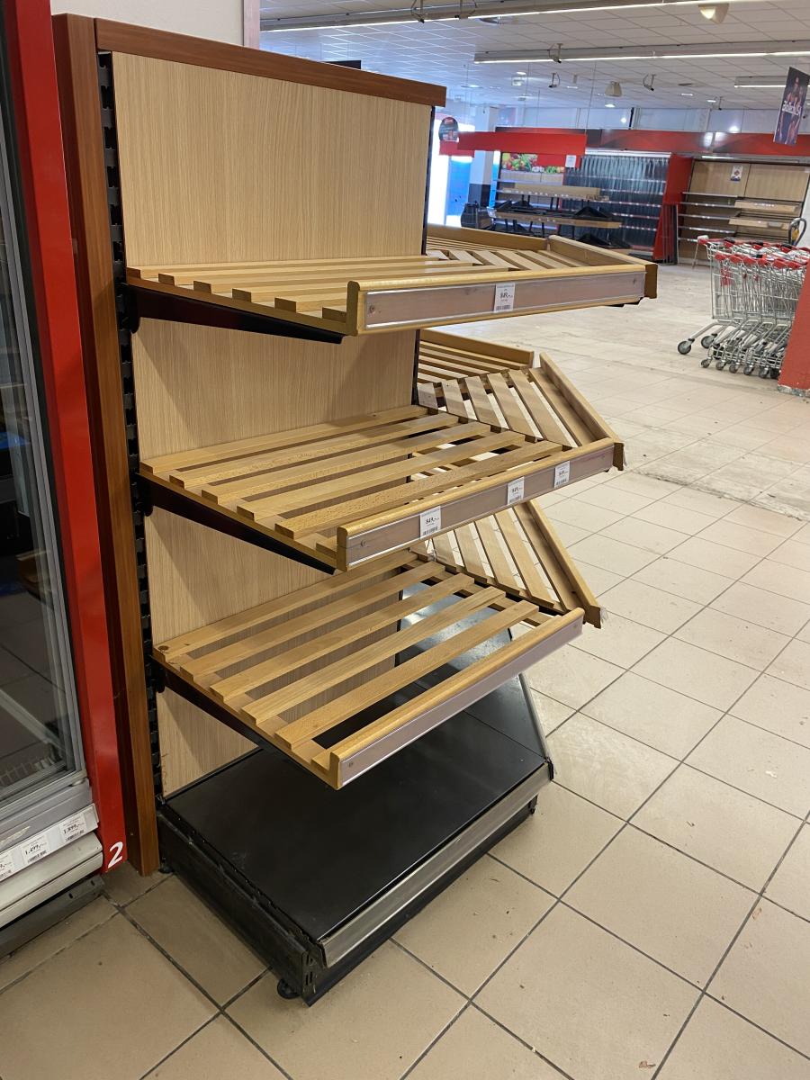 Kenyeres rácspolc sarokelem – termékfotó bal oldalról