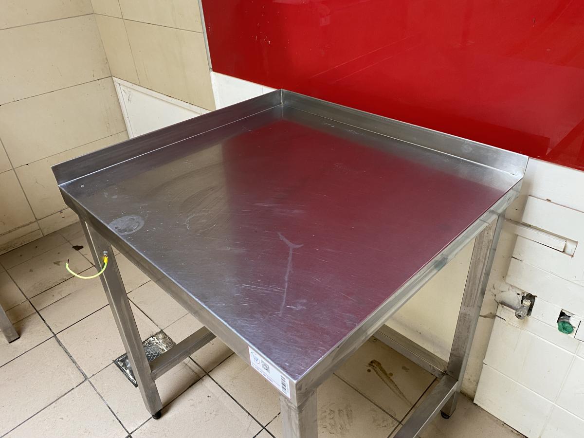 Rozsdamentes munkaasztal 75*75 – termékfotó felülnézet