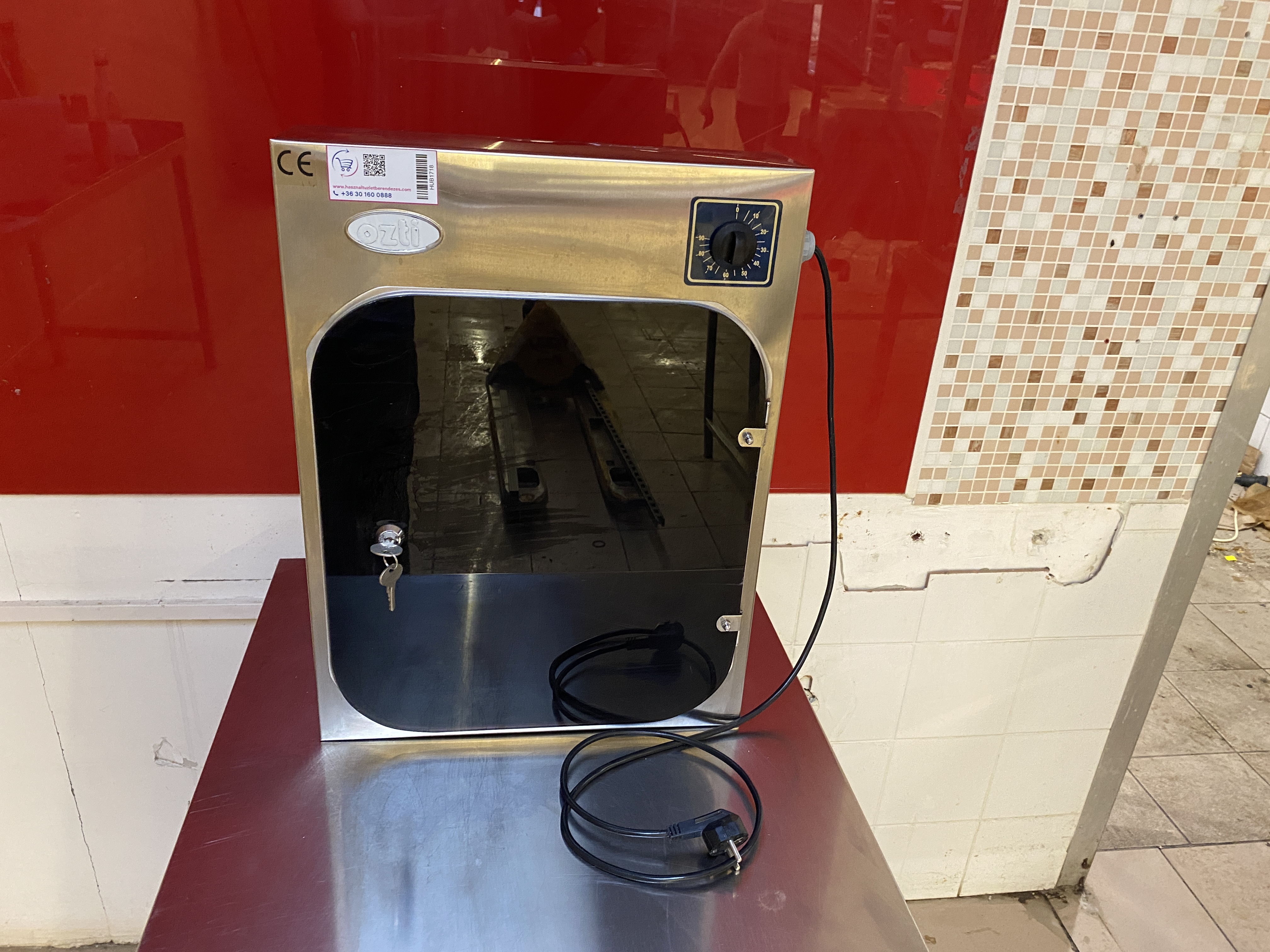 Özti késfertőtlenítő UV-s