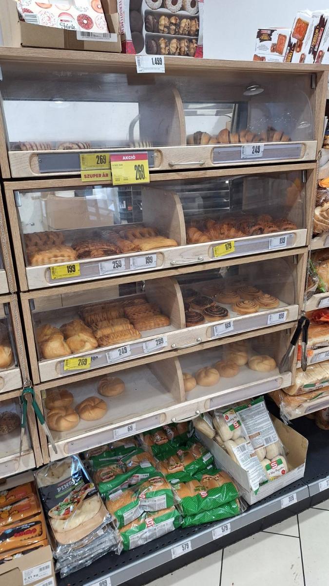 Finompékárus faliregál 3*100 – termékfotó részlet