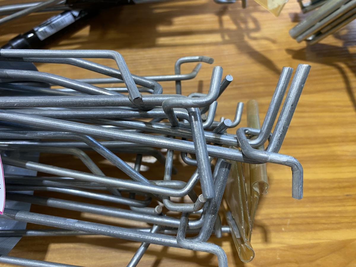 Használt bliszterkampó 20cm – termékfotó jobb oldalról