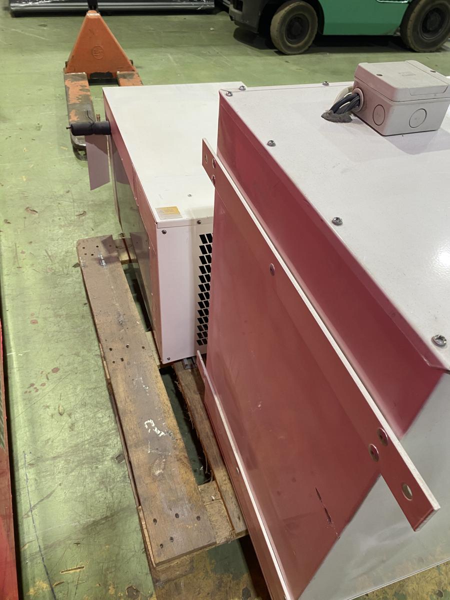 Viessmann CT3000 monoblokk – termékfotó bal oldalról