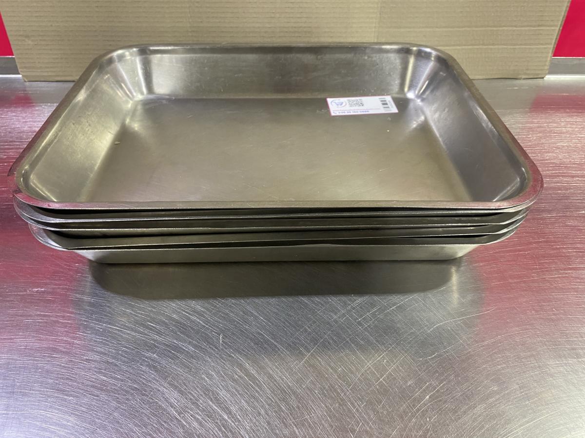 Rozsdamentes tálca 41*31*6 cm – termékfotó jobb oldalról