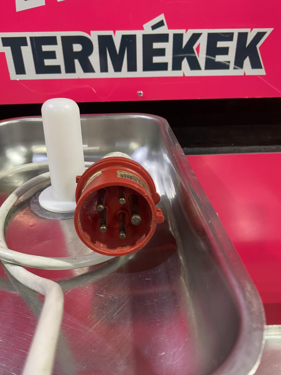 Everest TC 22 húsdaráló – termékfotó felülnézet