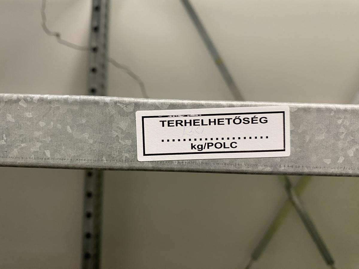 Armes raktári állványrendszer – termékfotó felülnézet
