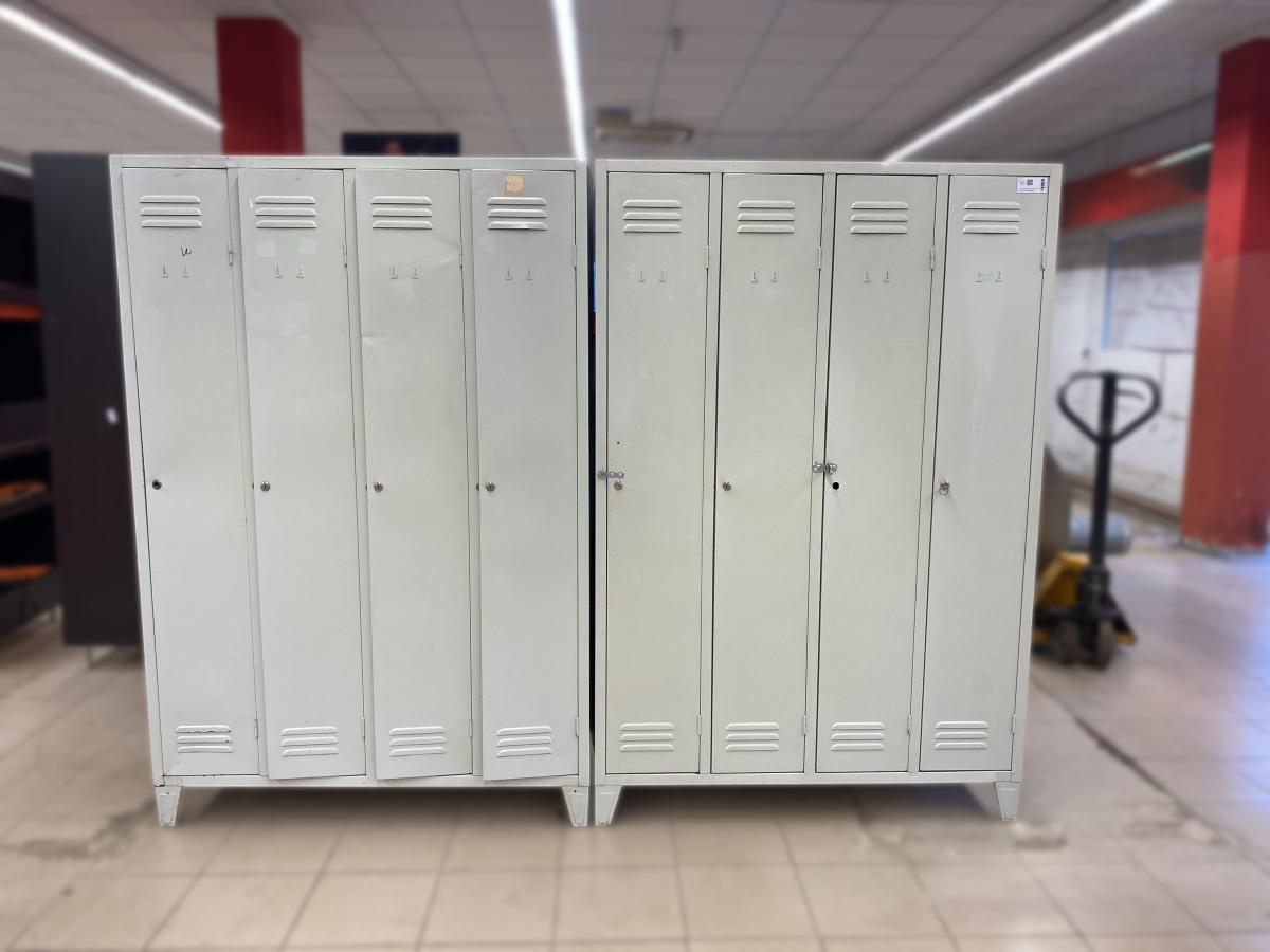 Öltözőszekrény, 4 ajtós MetaloBox – termékfotó elölnézet