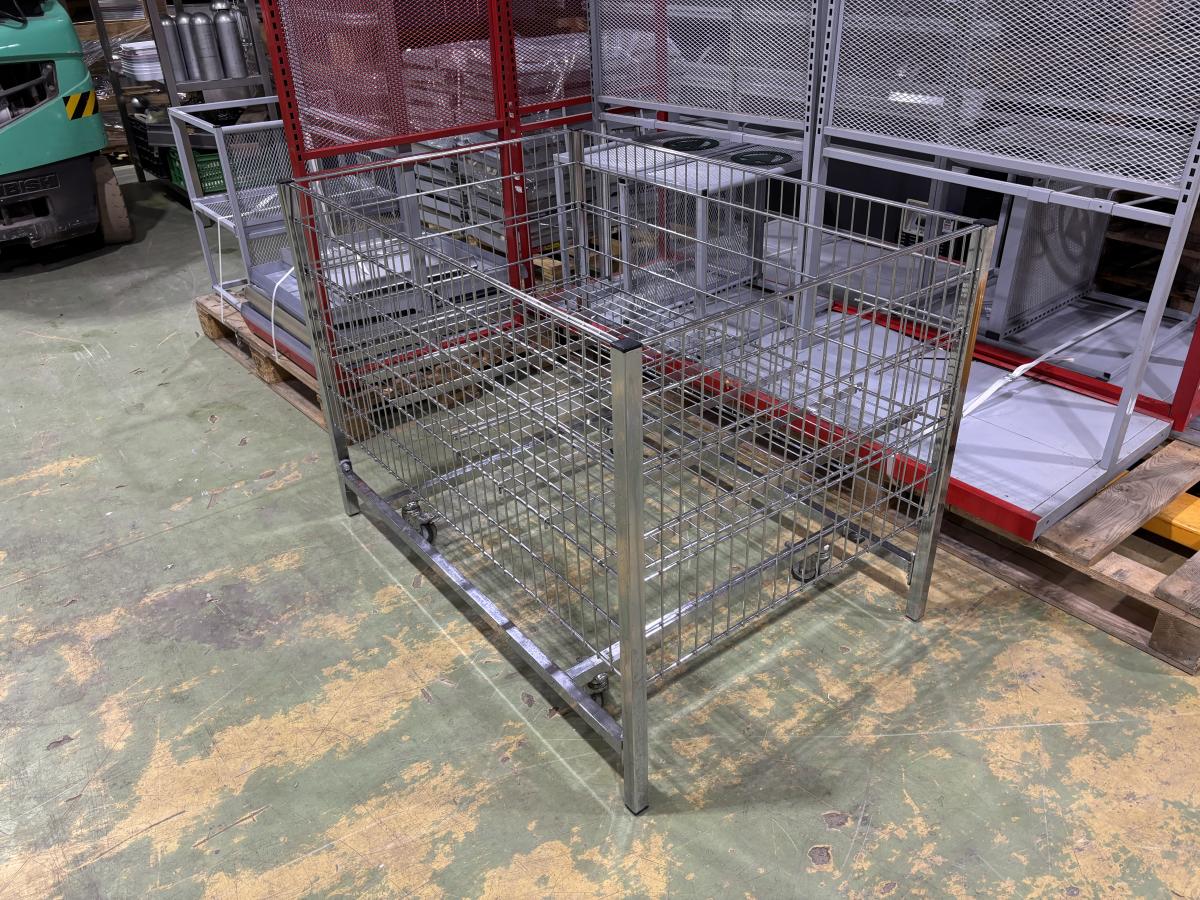 Használt Wanzl akciós kosár, gurulós 120×80×86 cm – termékfotó bal oldalról