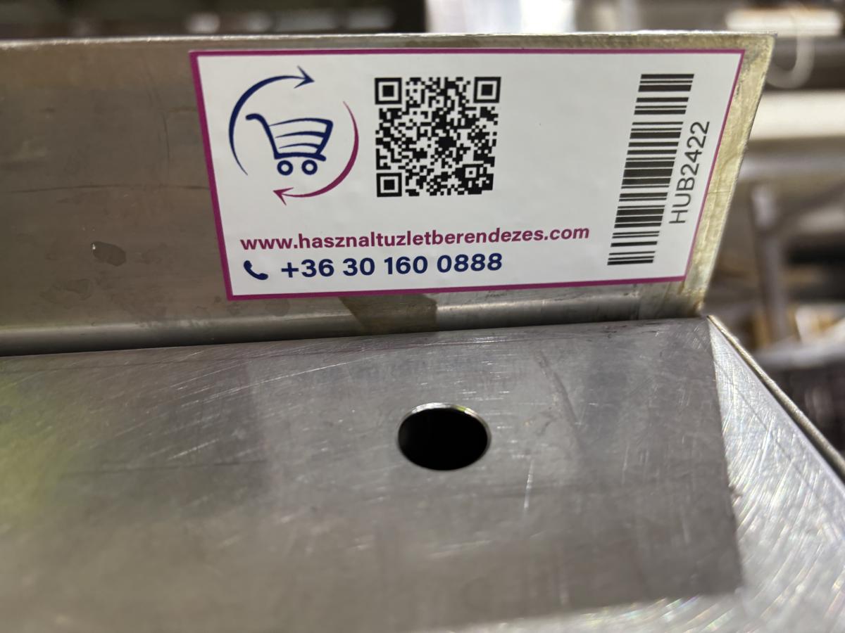 Rozsdamentes perforált falipolc cseppgyűjtő tálcával 100×30 cm – termékfotó hátulról