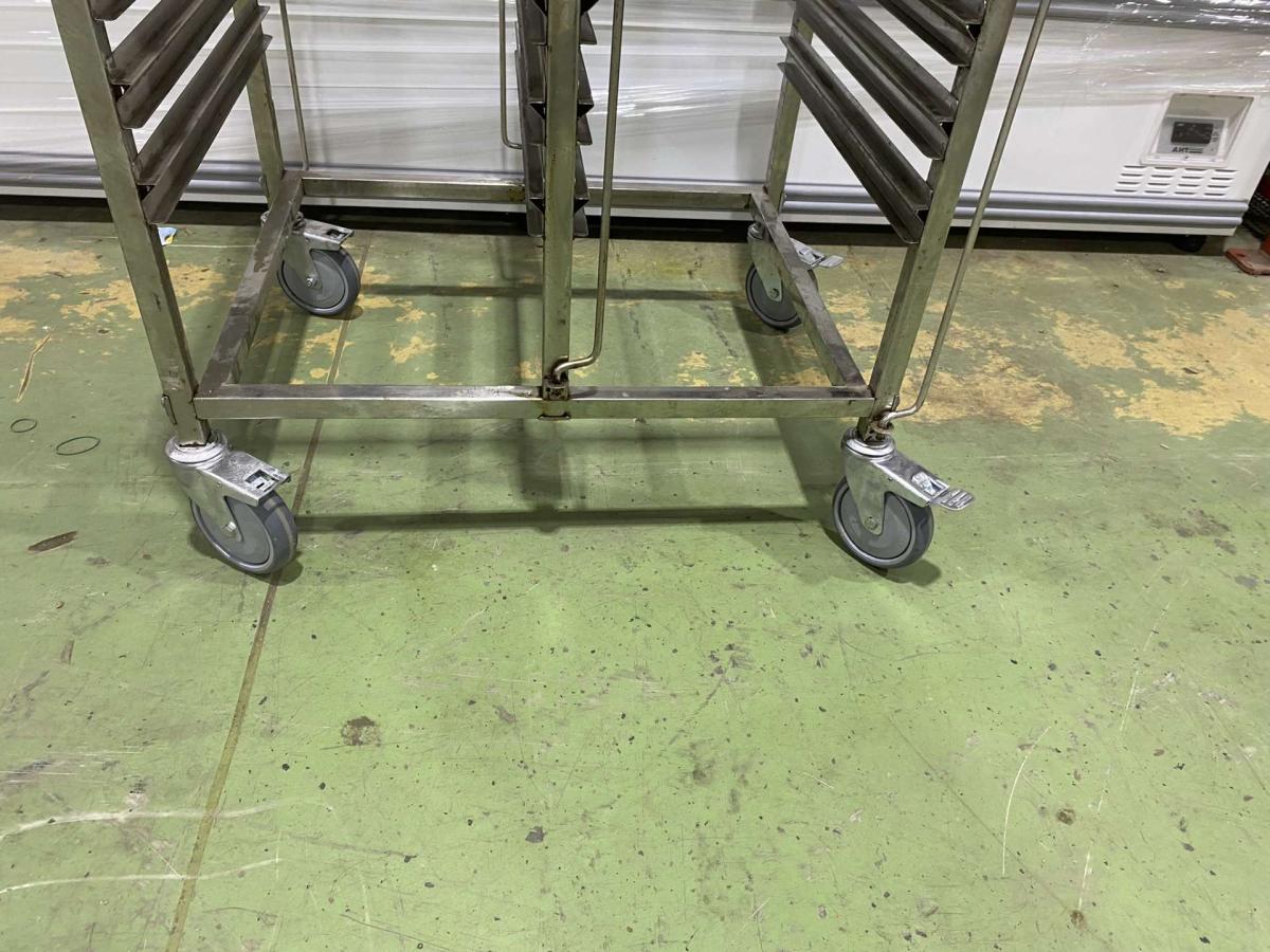 Rozsdamentes tálcaszállító kocsi 75*58*100 – termékfotó felülnézet