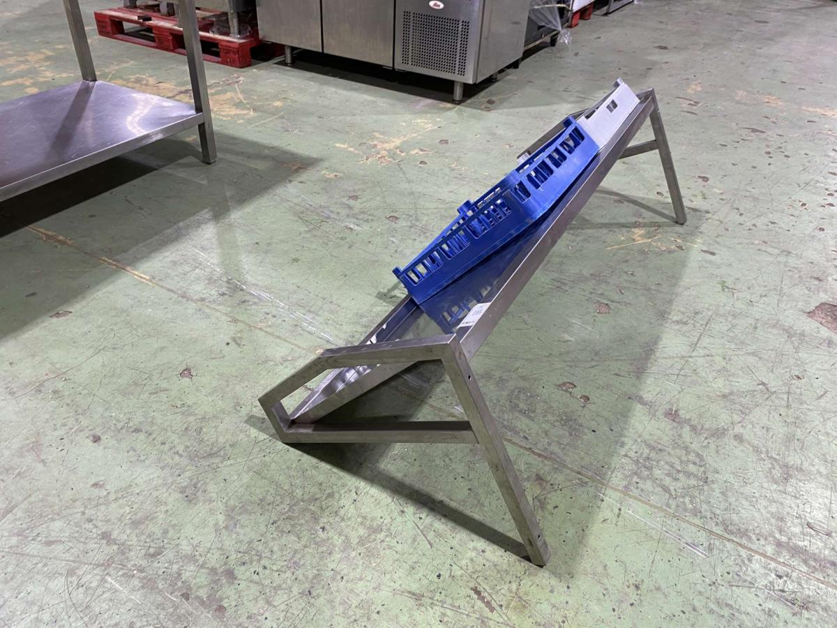 Rozsdamentes mosogatókosár tartó 160*60 – termékfotó használat közben